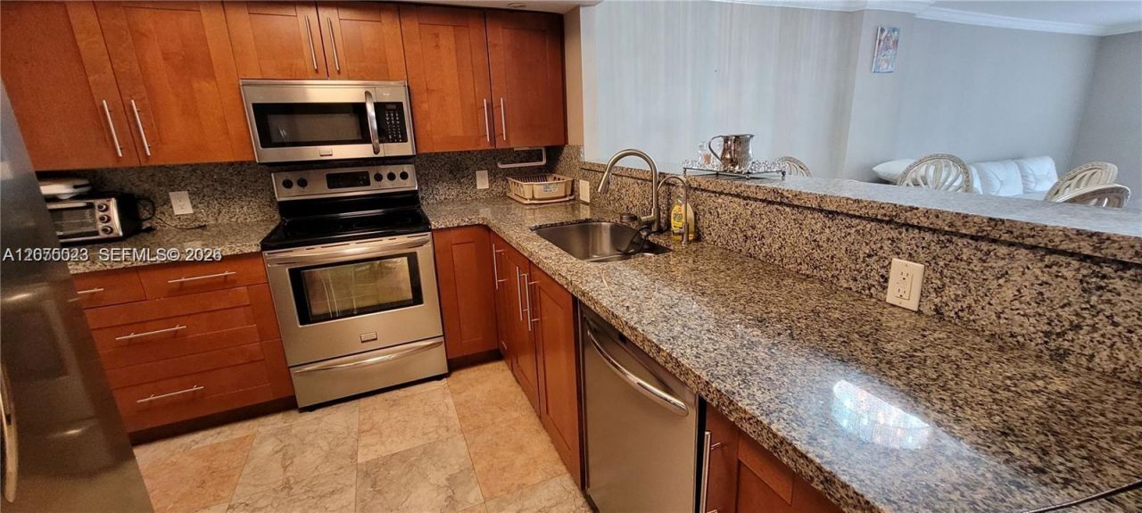 1865 S Ocean Dr , Unit 2D, Hallandale Beach, FL 33009 Photo