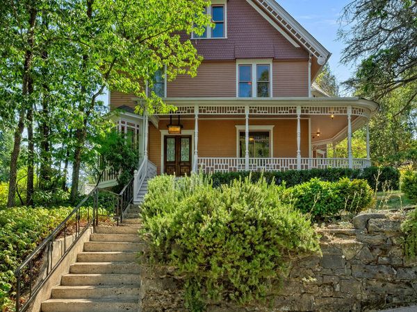 364 Vista Street, Ashland, OR 97520