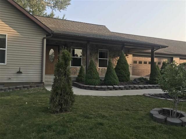280 S 1st W #b, Soda Springs, ID 83276 Main Photo