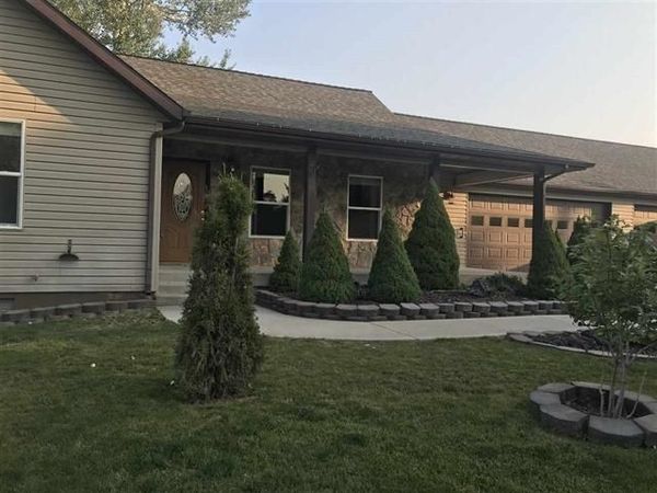 280 S 1st W #b, Soda Springs, ID 83276
