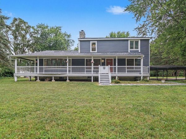558 W Clarkston, Lake Orion, MI 48362
