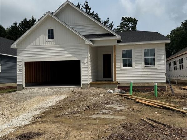 310 Delta Way , Elyria, OH 44035