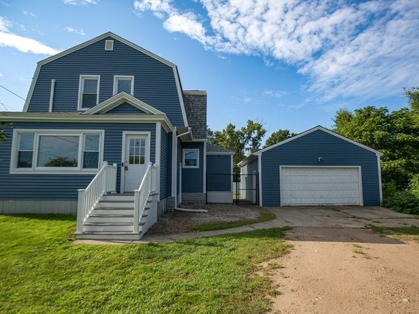8 Trafton St, Chicopee, MA 01013