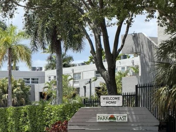 30 NW 87 Avenue , Unit C201, Miami, FL 33172
