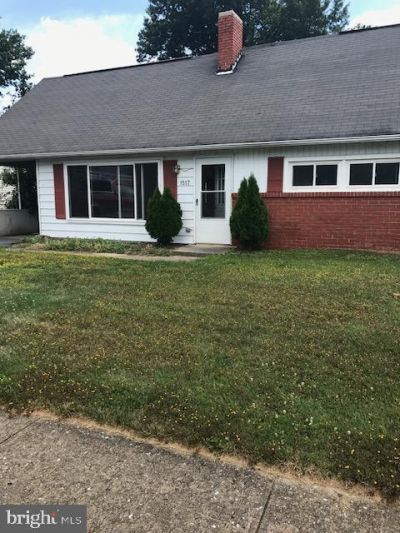 1517 Continental Road, York, PA 17404 Main Photo