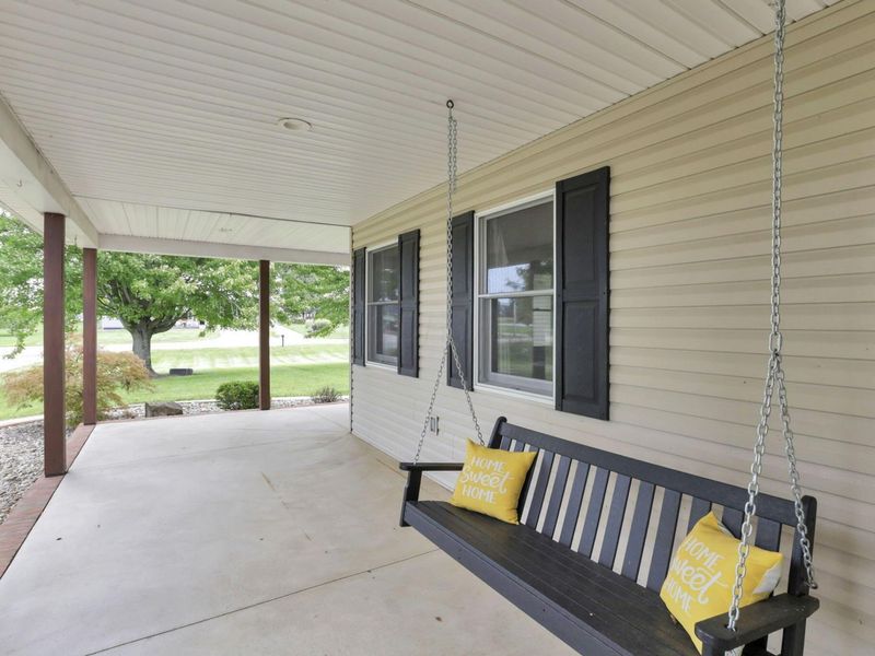10575 State Route 56 E, Circleville, OH 43113 Photo 12