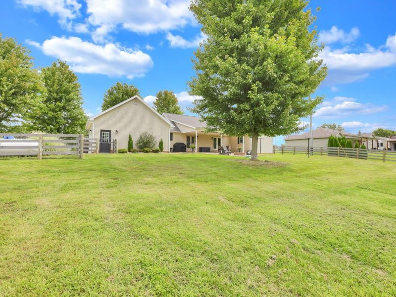 10575 State Route 56 E, Circleville, OH 43113 Photo 13