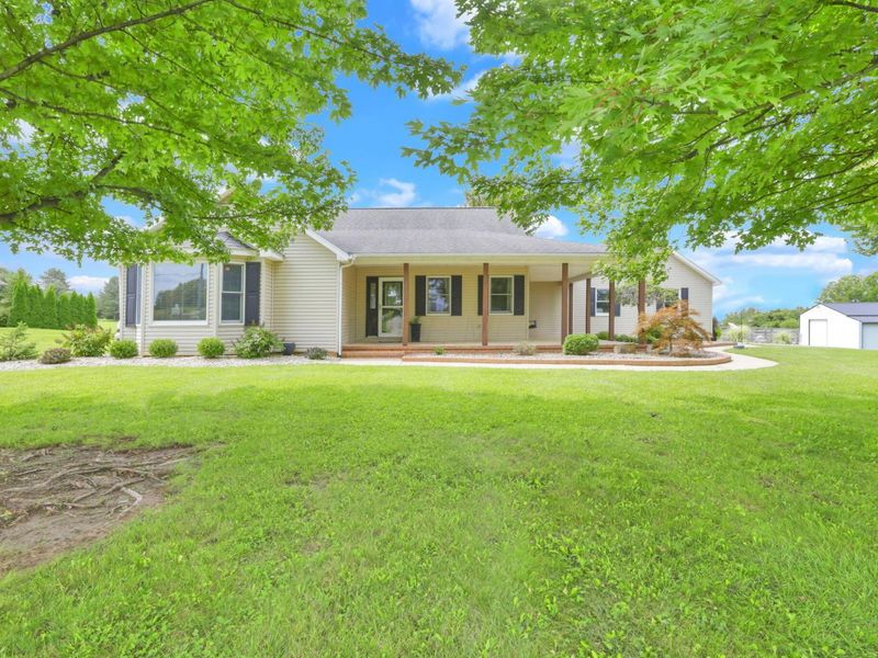 10575 State Route 56 E, Circleville, OH 43113 Photo 2