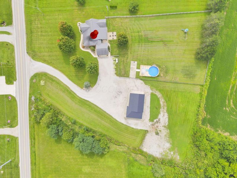 10575 State Route 56 E, Circleville, OH 43113 Photo 3