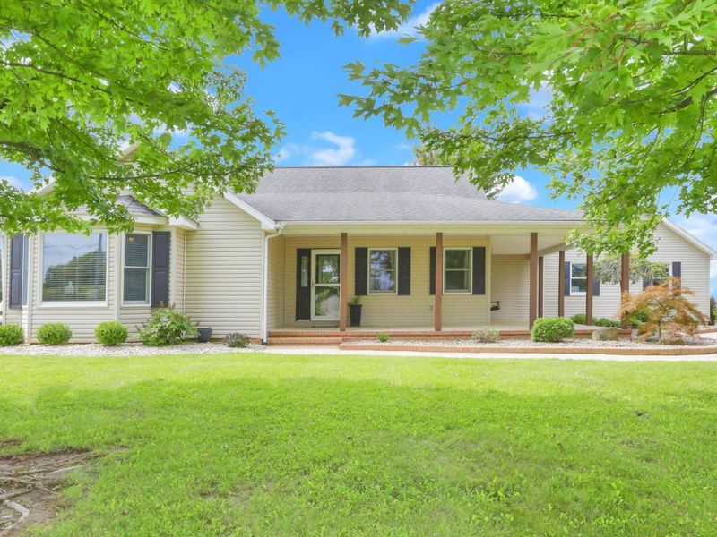 10575 State Route 56 E, Circleville, OH 43113 Photo 5
