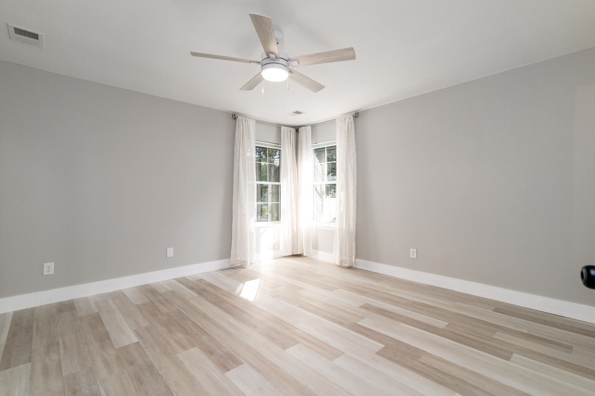 128 Droos Way Photo 13