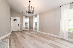 128 Droos Way photo 4