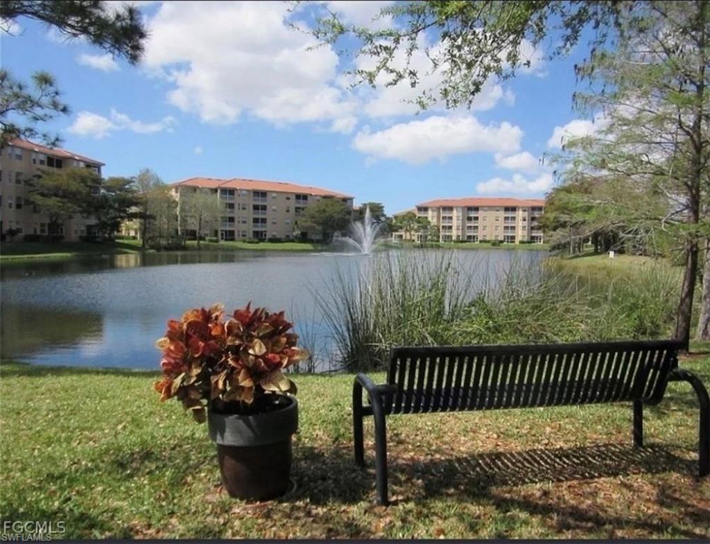 8251 Pathfinder Loop, Unit 621, Fort Myers, FL 33919 Photo