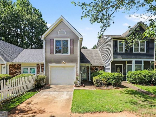 384 Lakeridge Court, Riverdale, GA 30274