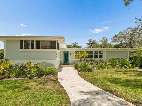 904 BAYSHORE DRIVE , TARPON SPRINGS, FL 34689