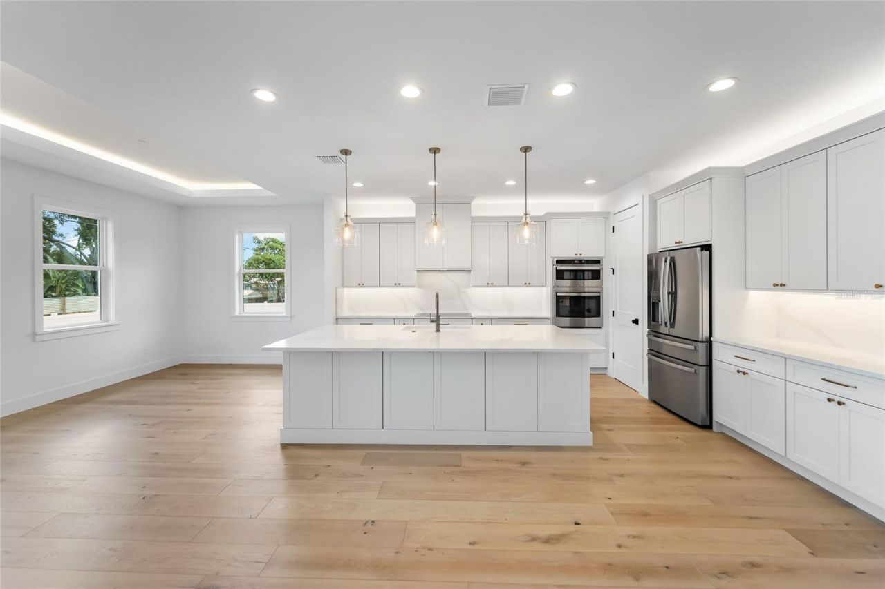 4719 W Wyoming Avenue, Tampa, FL 33616 Photo