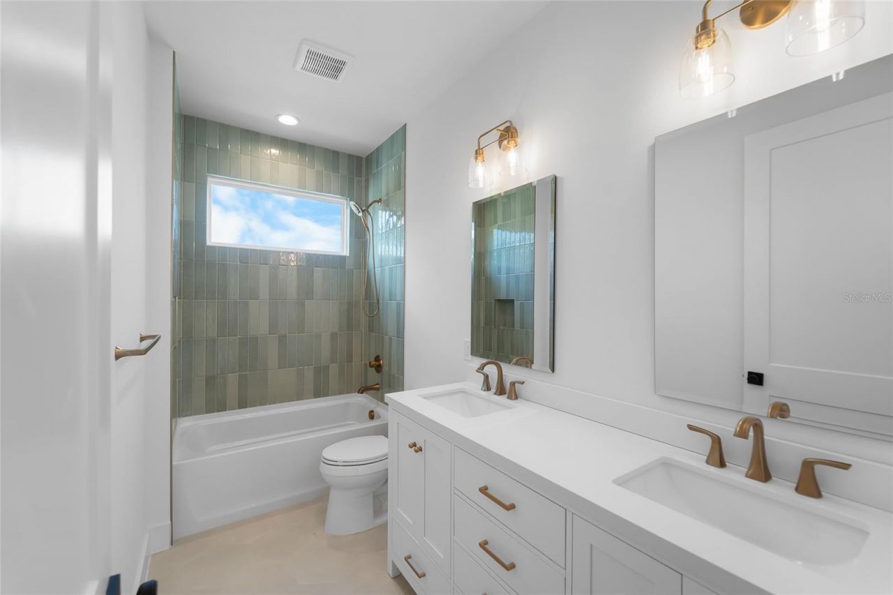 4719 W Wyoming Avenue, Tampa, FL 33616 Photo