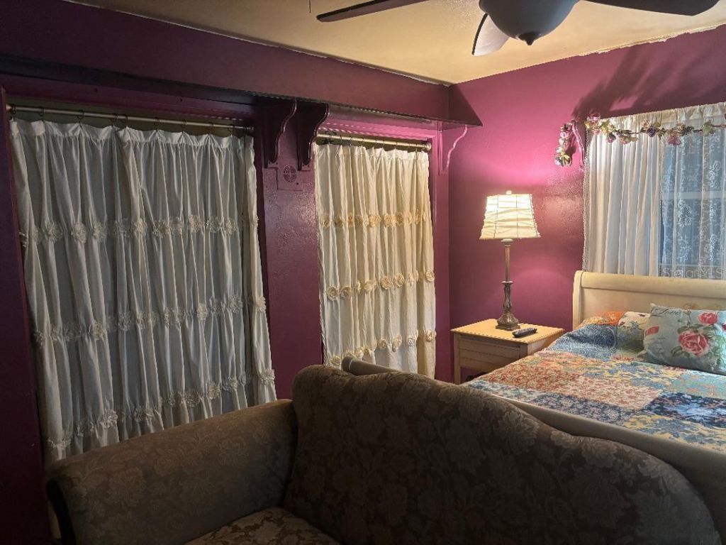2443 66th Terrace S, Saint Petersburg, FL 33712 Photo