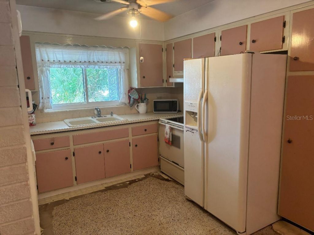 2443 66th Terrace S, Saint Petersburg, FL 33712 Photo