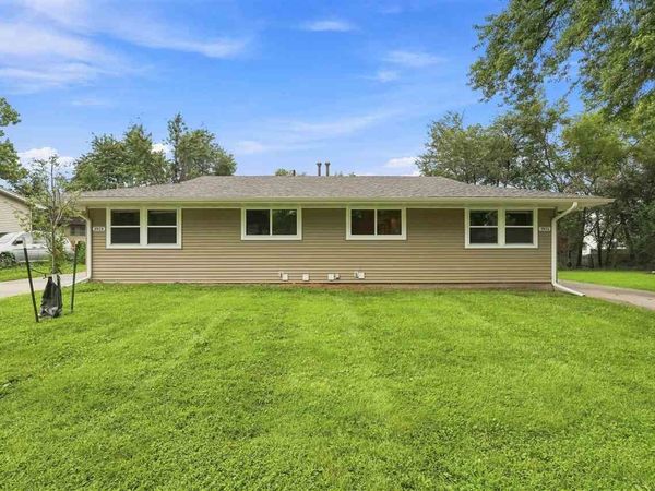 1911 Taylor Drive, Iowa City, IA 52240