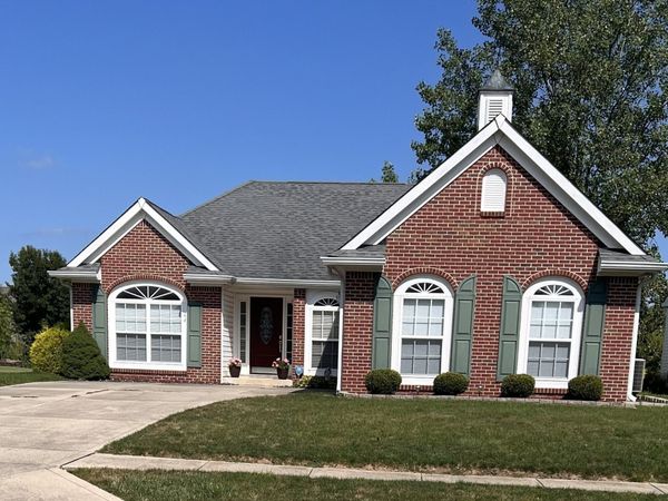 64 Hilltop Farms Boulevard, New Whiteland, IN 46184