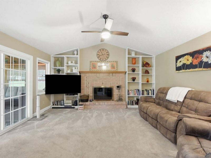 1835 Chardonnay Drive, Hamilton Township, OH 45152 Photo 12