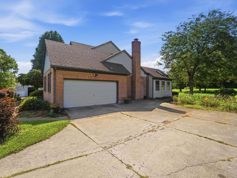 1835 Chardonnay Drive, Hamilton Township, OH 45152 Photo 8