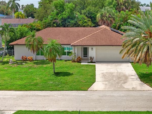 6049 Perthshire LN , FORT MYERS, FL 33908