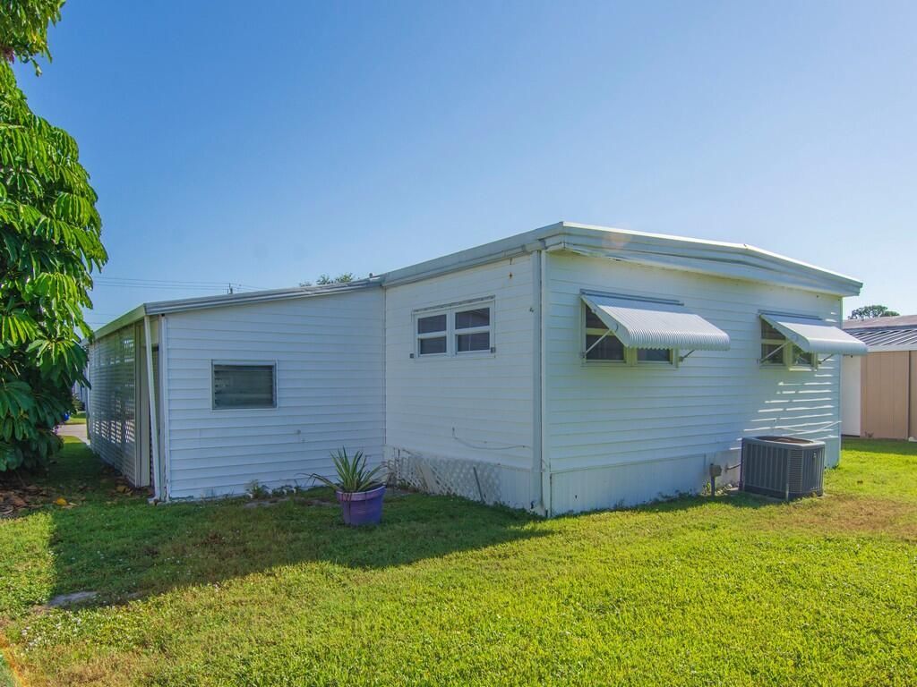 58 Village Lane, Jensen Beach, FL 34957 Photo
