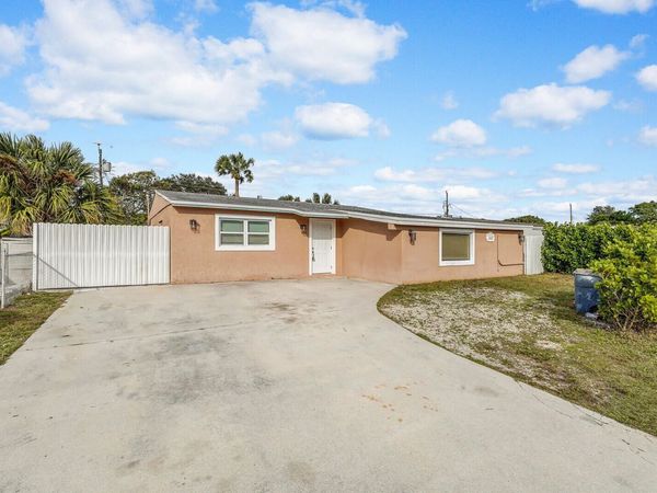 4389 BELLEWOOD Street, Palm Beach Gardens, FL 33410