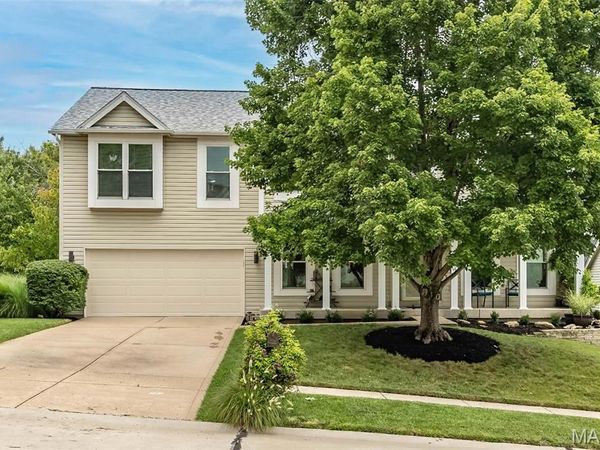 204 Hillsboro Court, O'Fallon, MO 63368