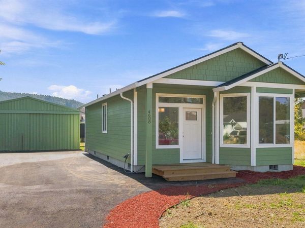 4608 Airport Ln, Sweet Home, OR 97386