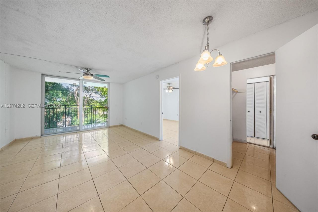 14155 SW 87th St , Unit 404-E, Miami, FL 33183 Photo