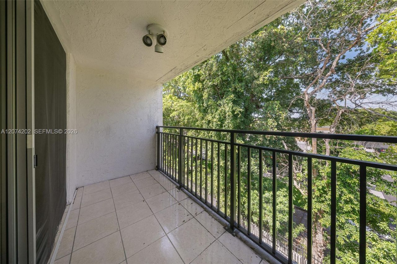 14155 SW 87th St , Unit 404-E, Miami, FL 33183 Photo