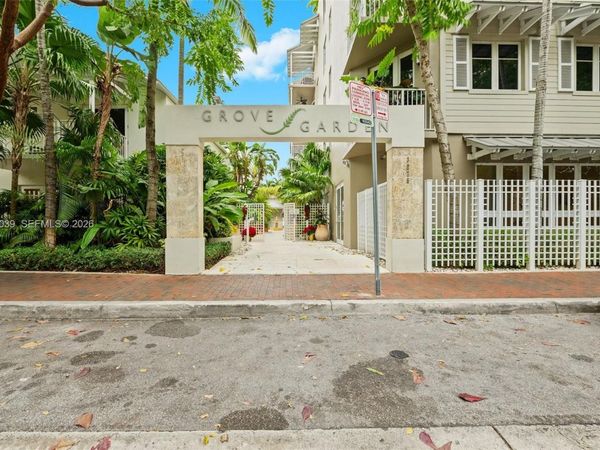 3540 Main Hwy , Unit 207, Miami, FL 33133