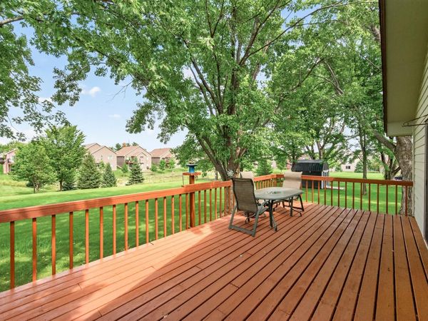 3800 101st Avenue N, Brooklyn Park, MN 55443