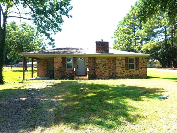 300 Clark ST , Bald Knob, AR 72010