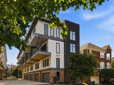 2127 Clark Street , Unit APT 106, Dallas, TX 75204