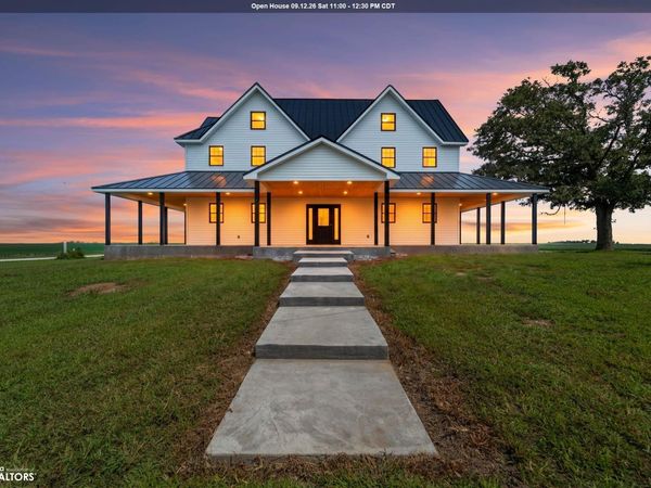 67944 200th Street, Nevada, IA 50201