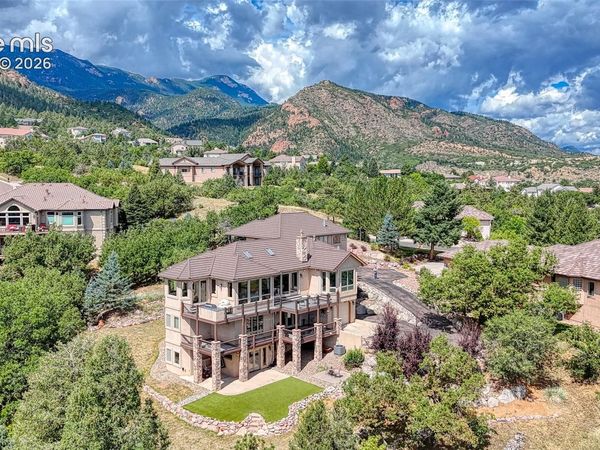 585 Vista Grande Drive, Colorado Springs, CO 80906