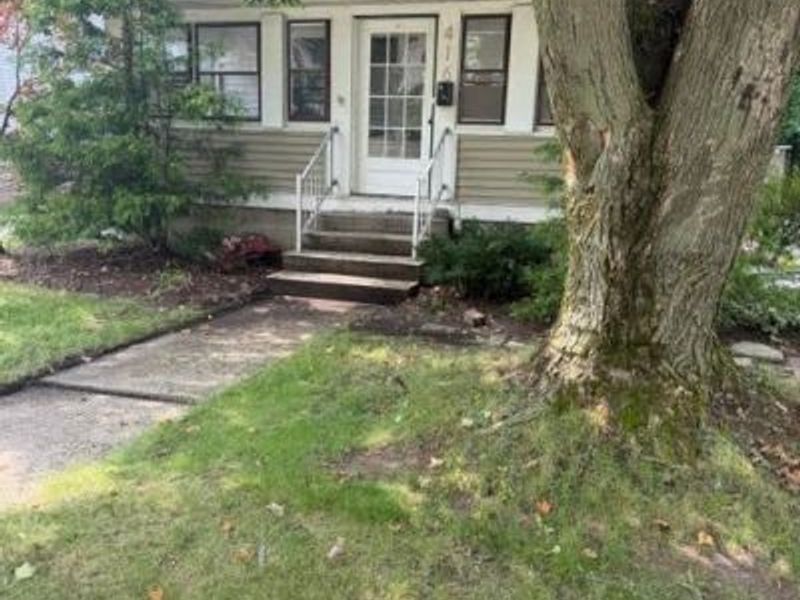 416 N Lyman Street, Wadsworth, OH 44281 Photo 2
