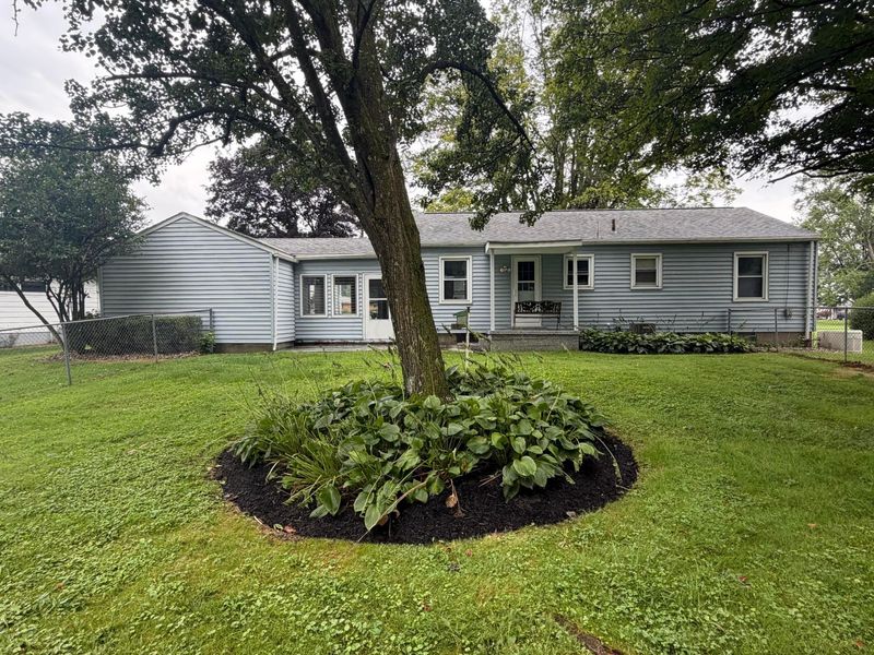 3669 Kay Drive , Zanesville, OH 43701 Photo 2