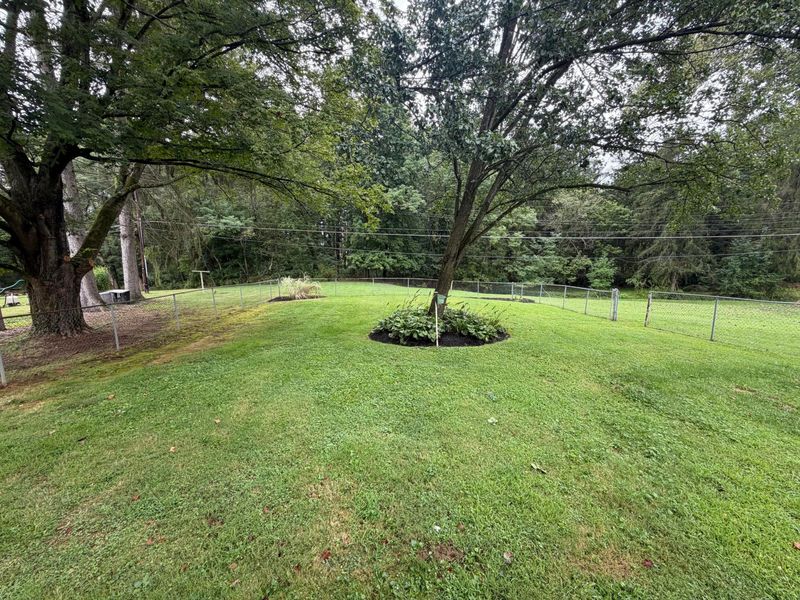 3669 Kay Drive , Zanesville, OH 43701 Photo 3