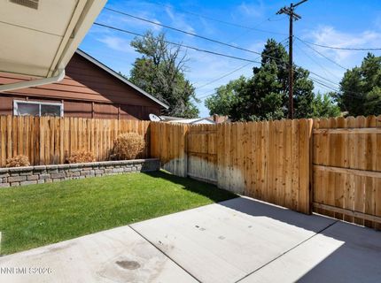 1590 York Way, Sparks, NV 89431 Photo