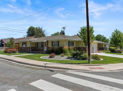 1590 York Way, Sparks, NV 89431 Photo