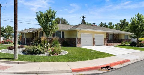 1590 York Way, Sparks, NV 89431 Photo