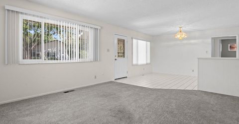 1590 York Way, Sparks, NV 89431 Photo