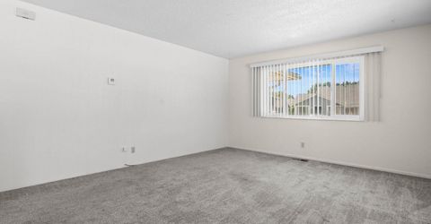 1590 York Way, Sparks, NV 89431 Photo