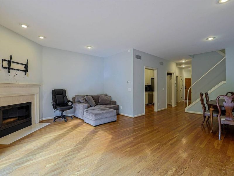 520 Missouri Avenue, Cincinnati, OH 45226 Photo 8