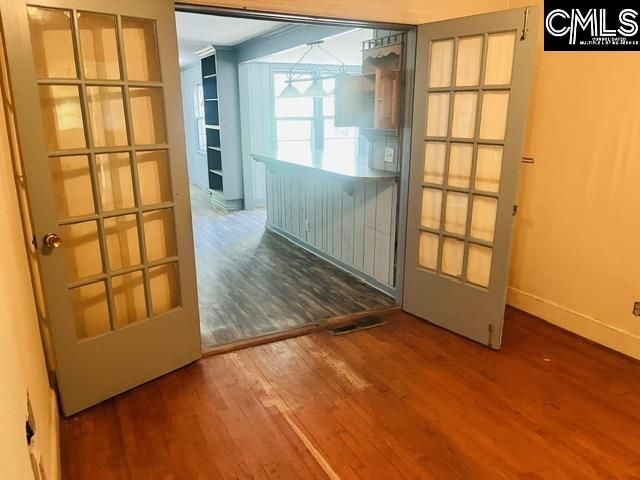 215 Greenwood Road  Photo 12